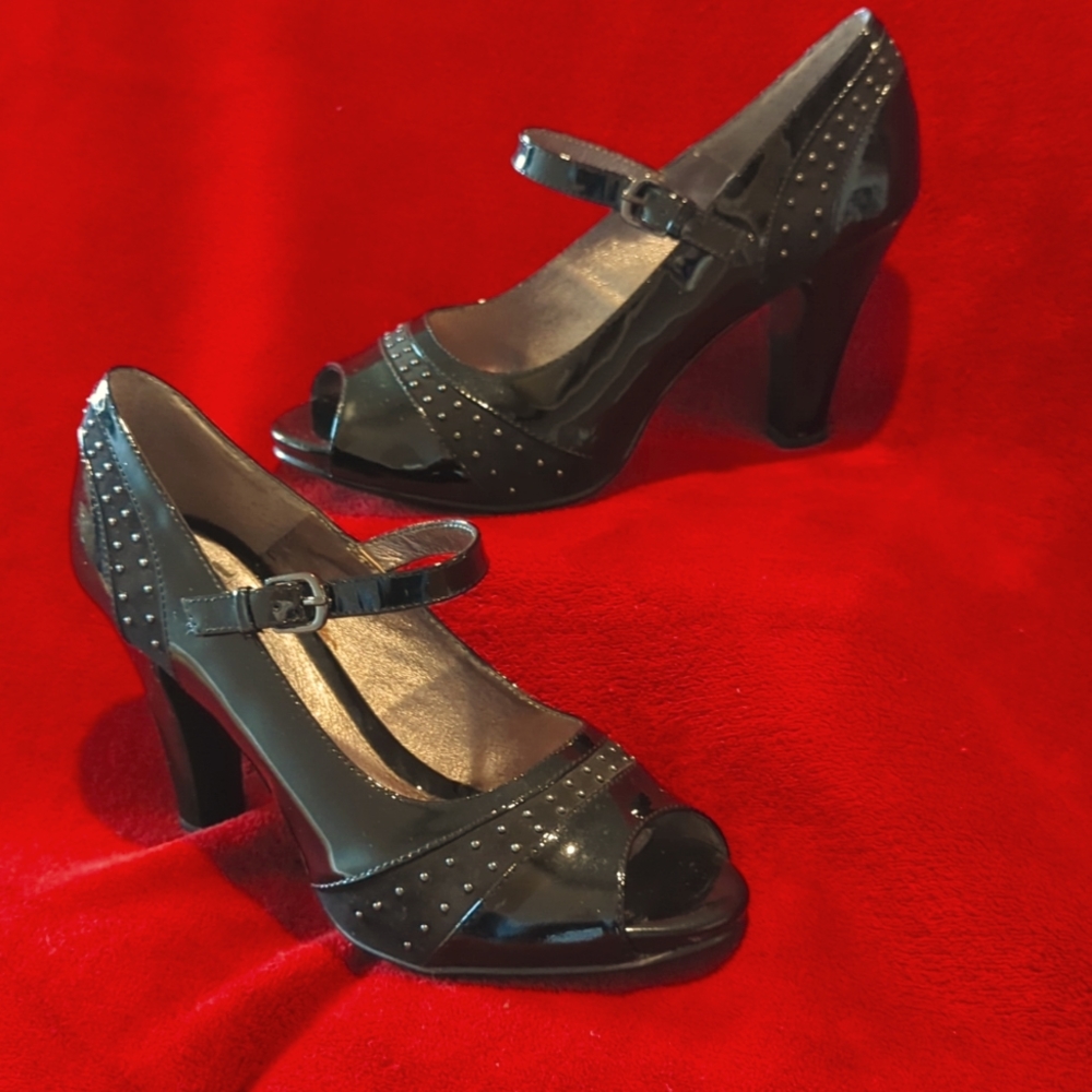 Black Patent Leather Peep-toe High Heels